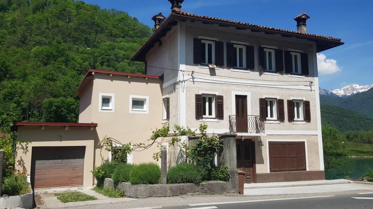 House By The Lake Most na Soči Eksteriør bilde